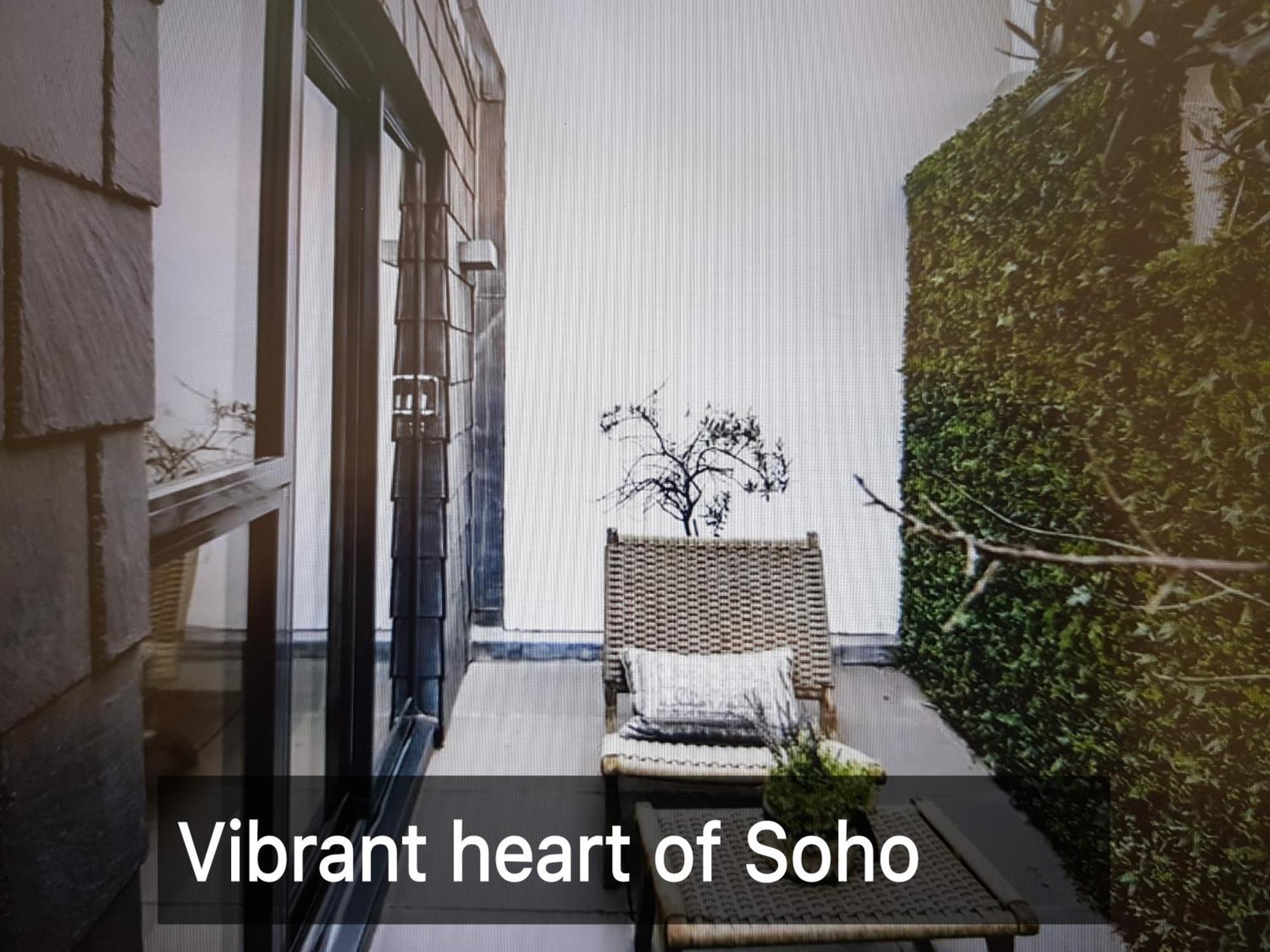 Vibrant Heart Of Soho Affittacamere Londra